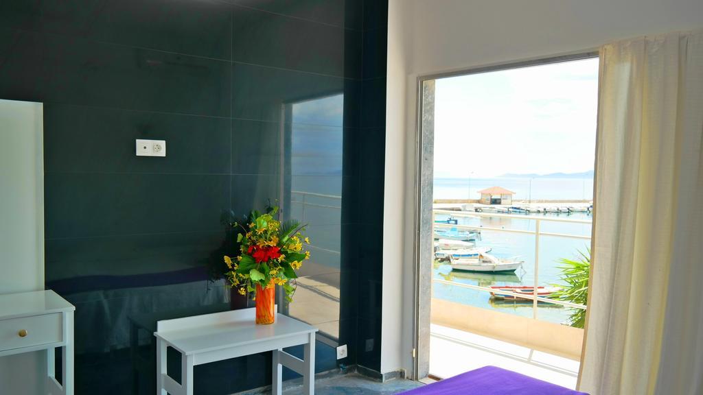 Porto Evia Boutique Hotel Amarynthos Luaran gambar